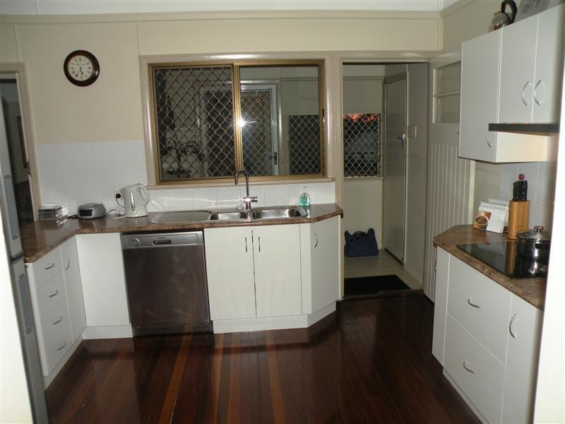 16 Knutsford Street, Wandal QLD 4700