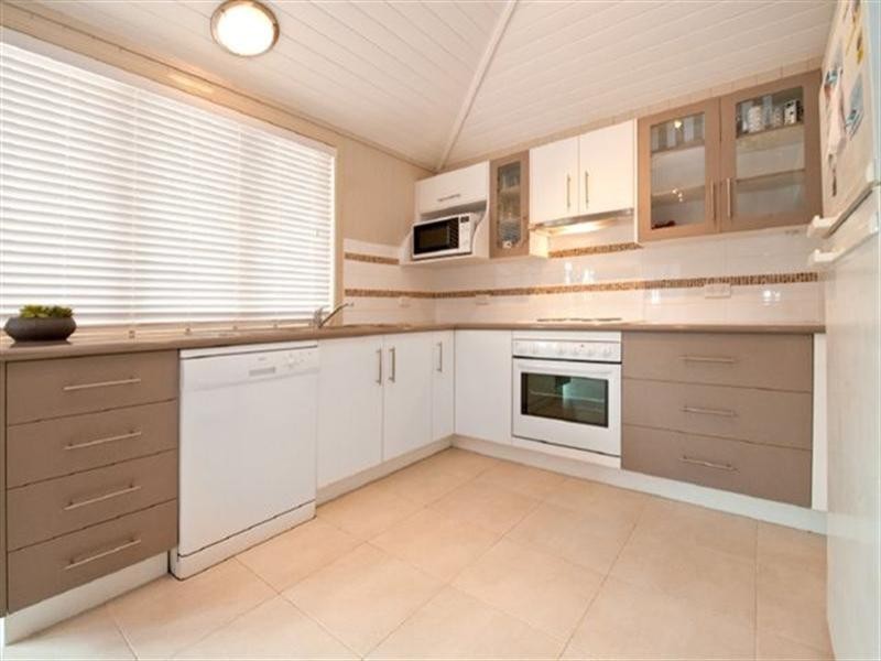 4 Woolcock Street, Wandal QLD 4700