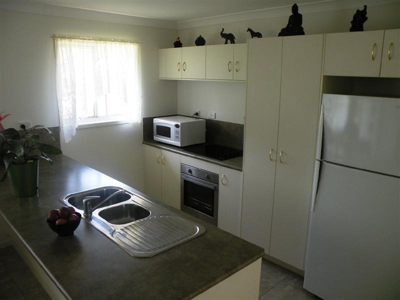16 Spowart Road, Mount Chalmers QLD 4702