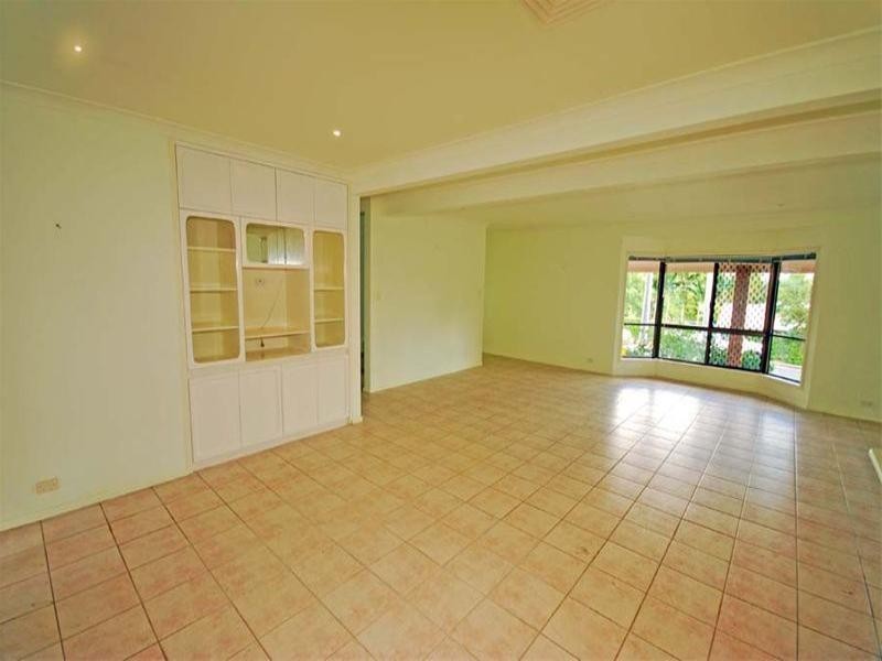 16 McCamley Street, The Range QLD 4700