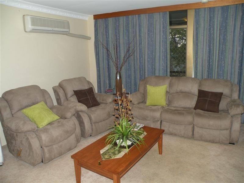 4/115 Robinson Street, Frenchville QLD 4701