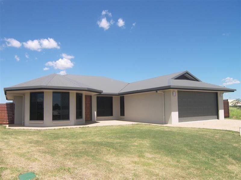 12 Sturt Court, Gracemere QLD 4702