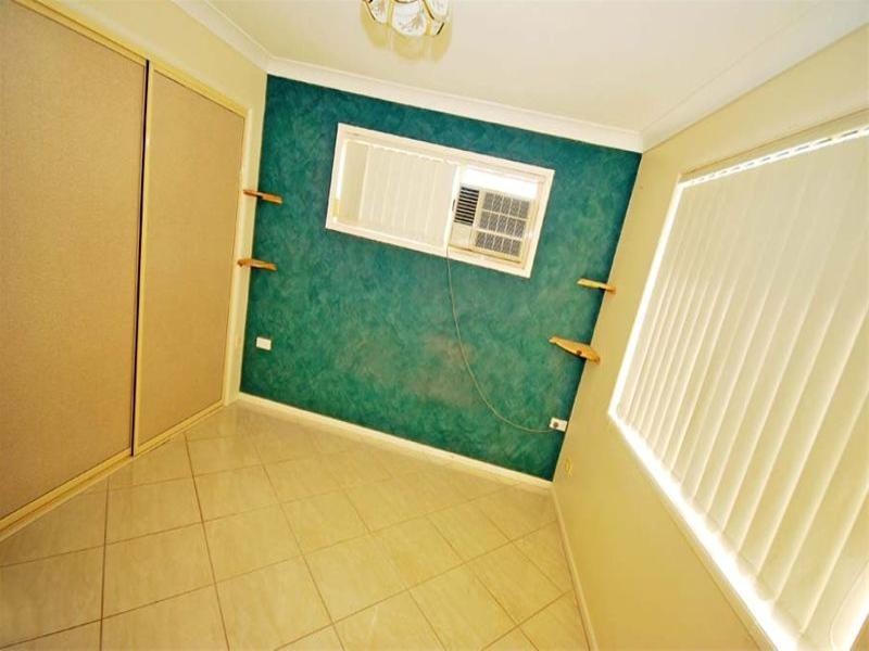 10 Middle Road, Gracemere QLD 4702