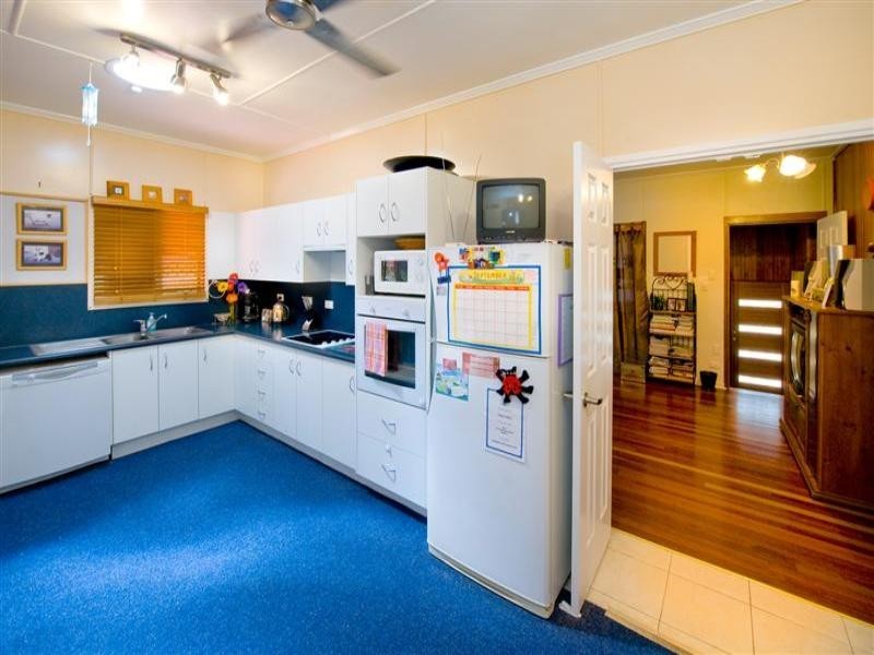 6 Kennedy Street, The Range QLD 4700