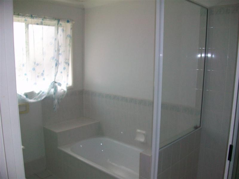 4/6 THURSTON Street, Allenstown QLD 4700