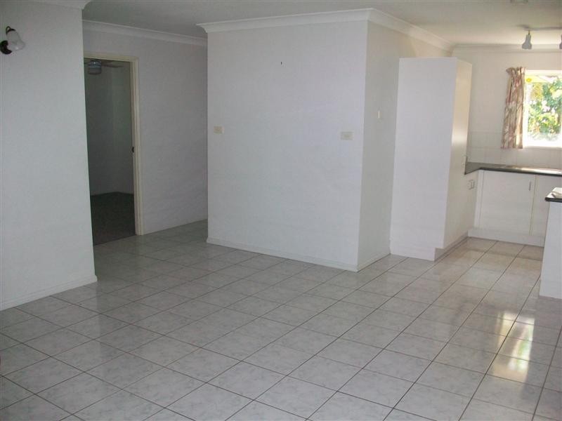 4/6 THURSTON Street, Allenstown QLD 4700