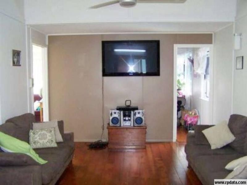 17 Meade Street, Wandal QLD 4700