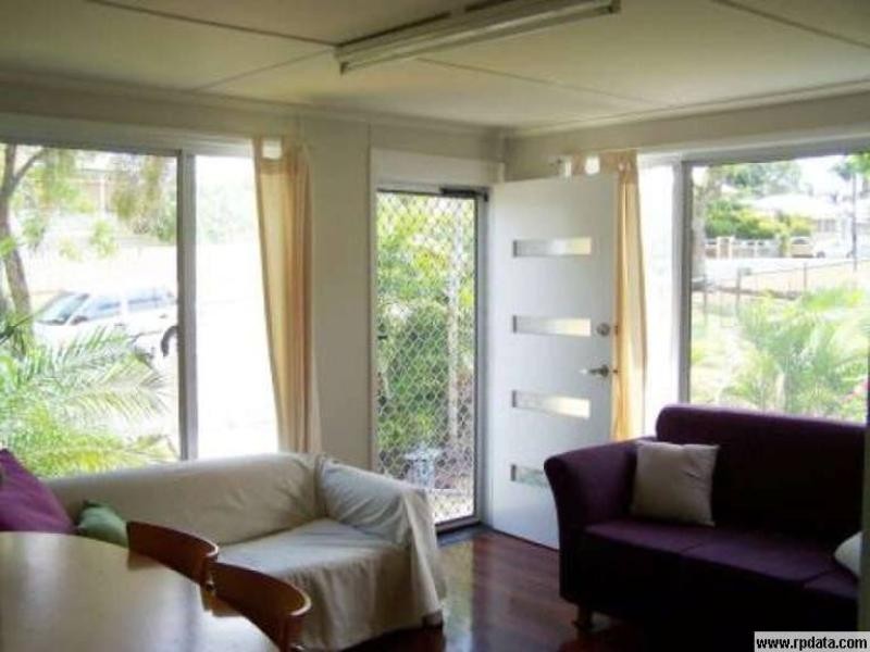 17 Meade Street, Wandal QLD 4700