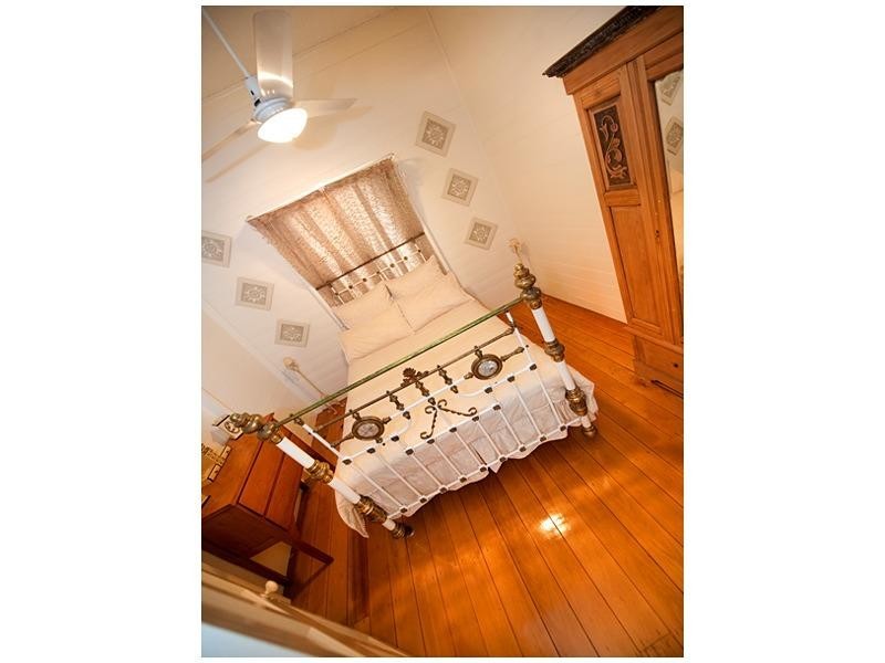 7 Cousins Street, The Range QLD 4700