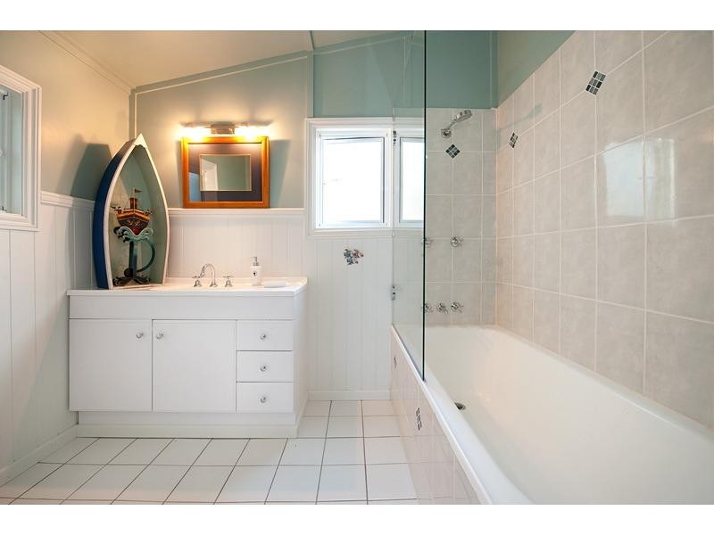 7 Cousins Street, The Range QLD 4700