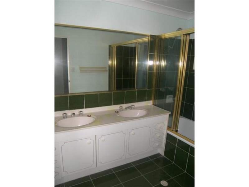 296 Thirkettle Avenue, Frenchville QLD 4701