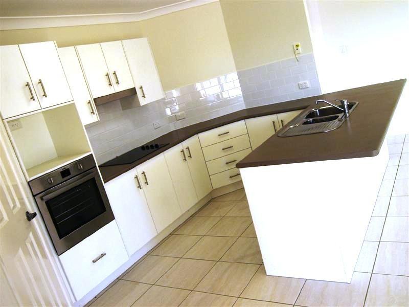 9 John Oxley Drive, Gracemere QLD 4702