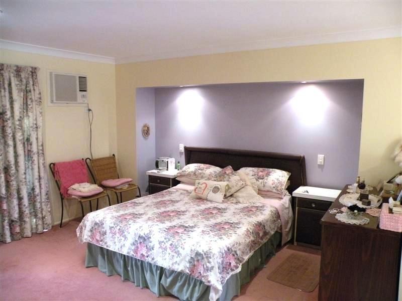 13 Rachael Close, Rockyview QLD 4701