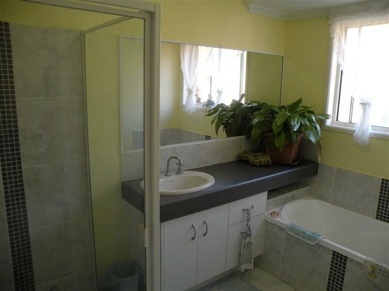 13 Rachael Close, Rockyview QLD 4701