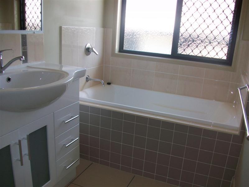 4 STURT Court, Gracemere QLD 4702