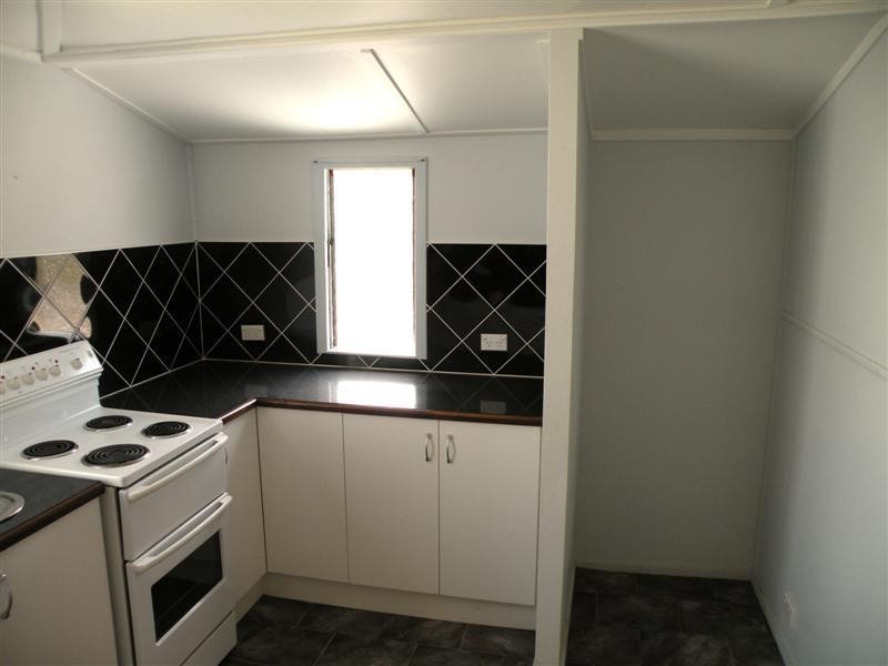 8 Rose Street, Koongal QLD 4701