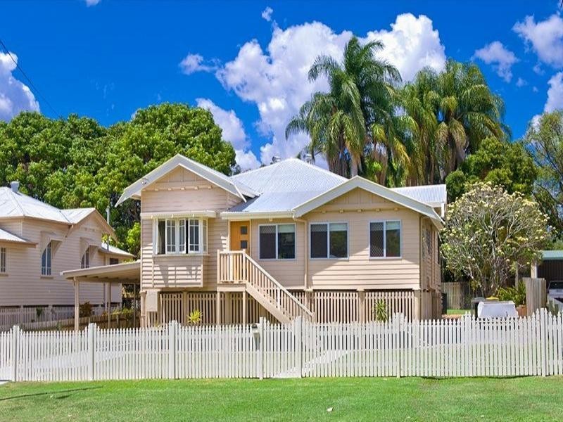 11 Penlington Street, The Range QLD 4700