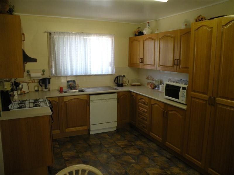 320 Duthie Avenue, Frenchville QLD 4701