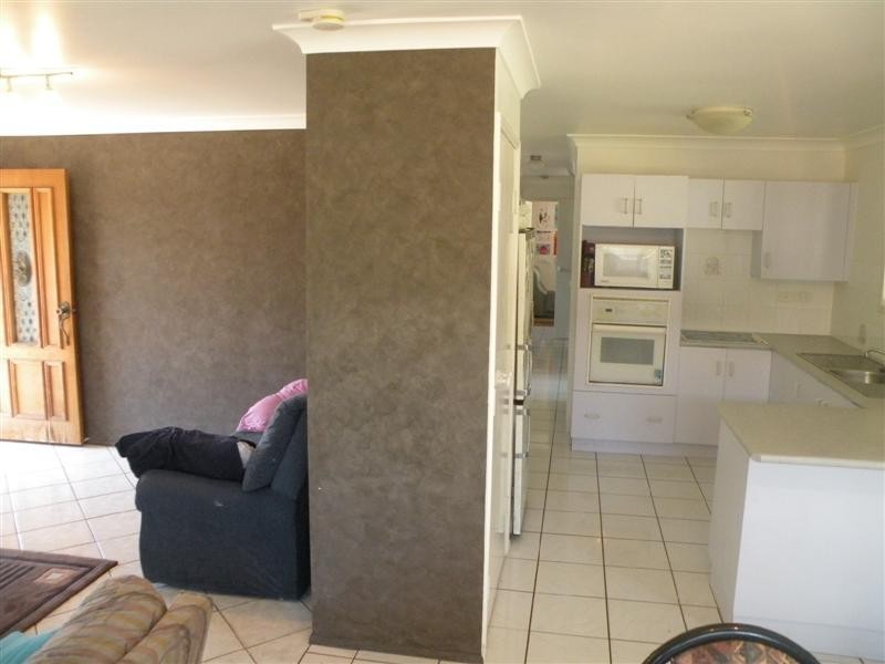 2B Buxton Drive, Gracemere QLD 4702