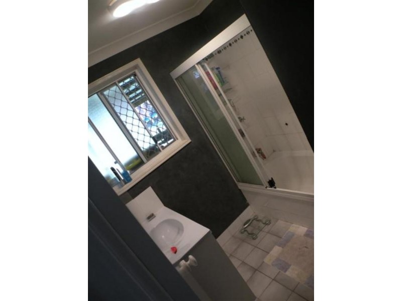 2B Buxton Drive, Gracemere QLD 4702