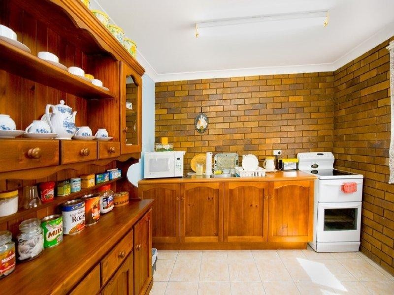 11 Crick Street, Kawana QLD 4701