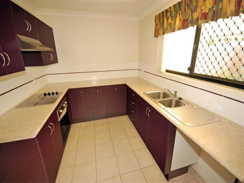 2/20 Cowan Street, Gracemere QLD 4702