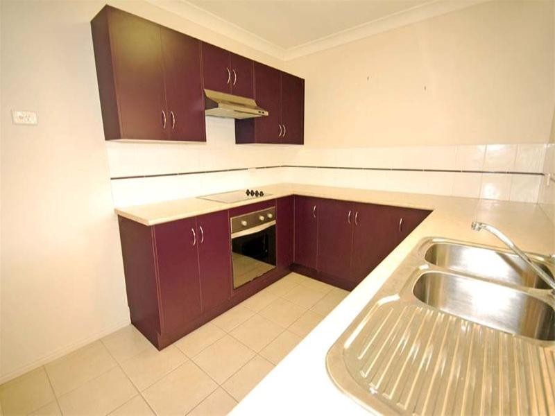 2/20 Cowan Street, Gracemere QLD 4702