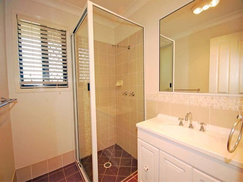2/20 Cowan Street, Gracemere QLD 4702