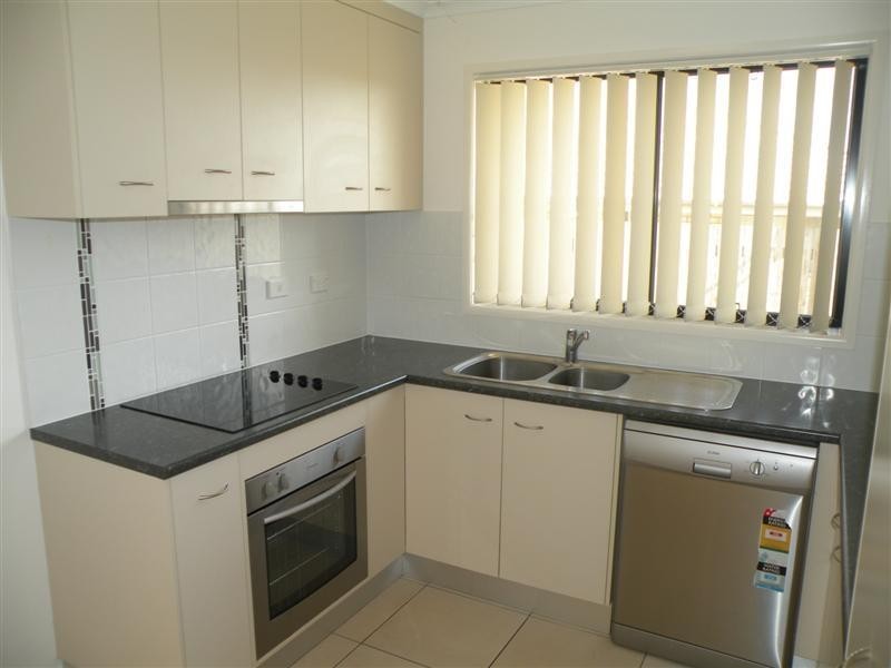 18 Jamie Crescent, Gracemere QLD 4702