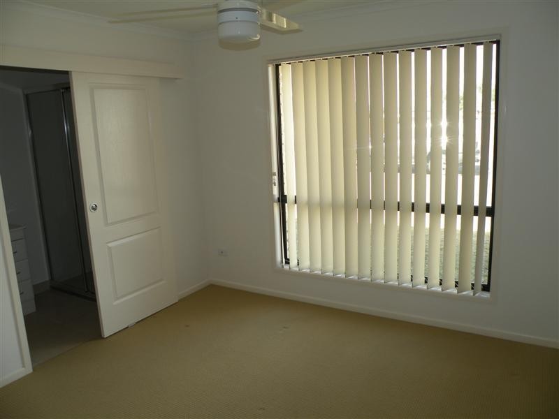 18 Jamie Crescent, Gracemere QLD 4702