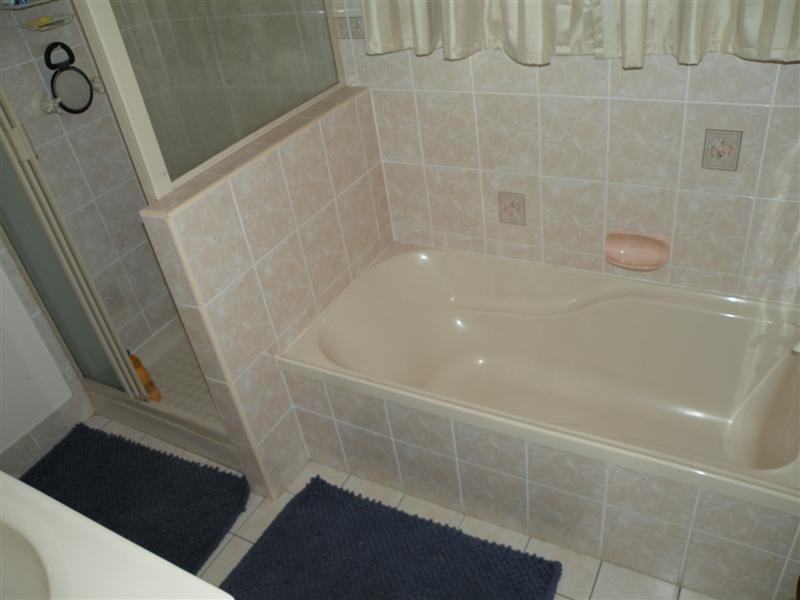 14 Bondeson Drive, Parkhurst QLD 4702