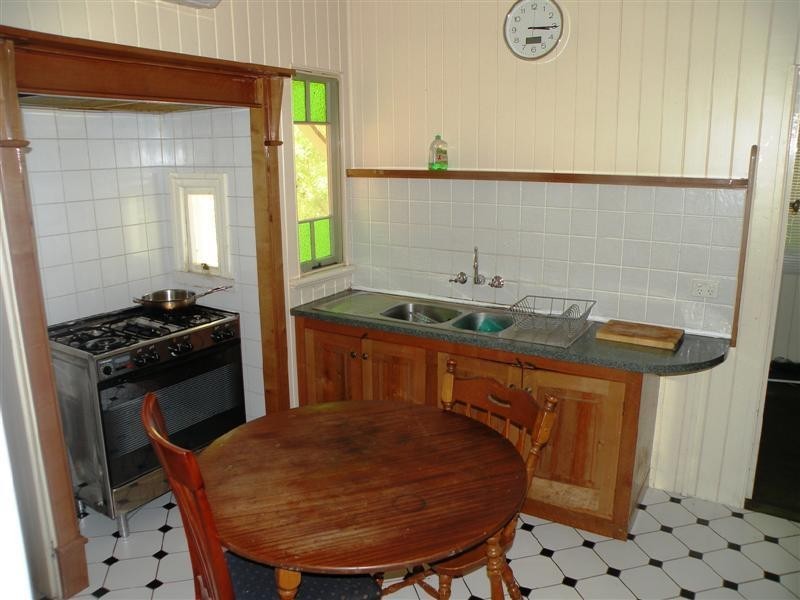 196 William Street, Allenstown QLD 4700