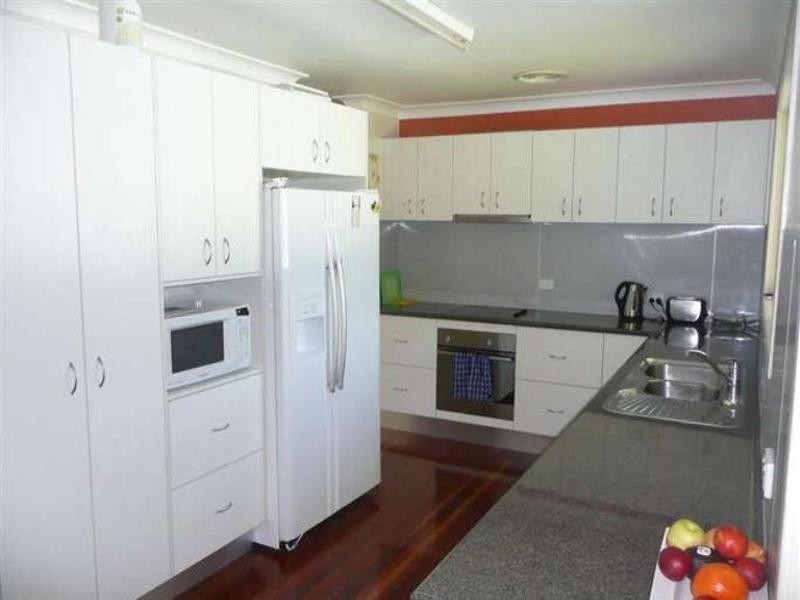 6 Suthers Avenue, Frenchville QLD 4701