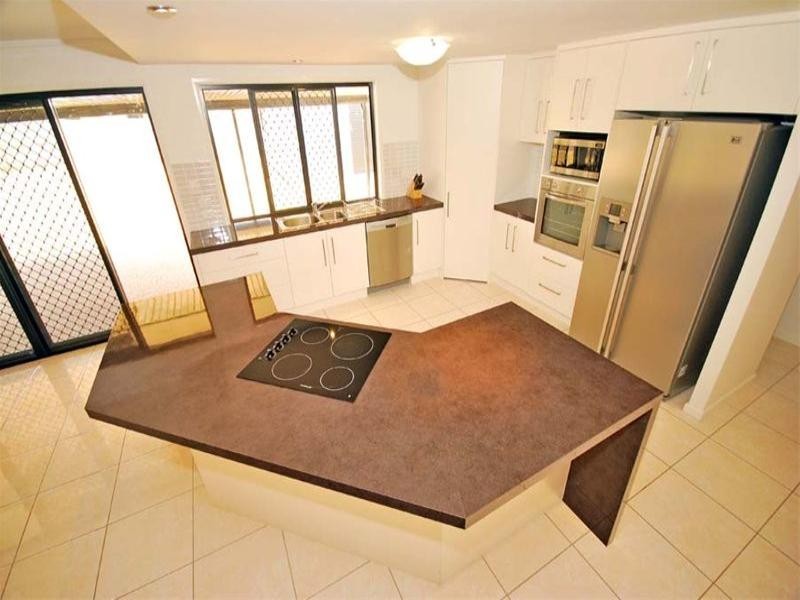 16 Mamalis Street, Gracemere QLD 4702