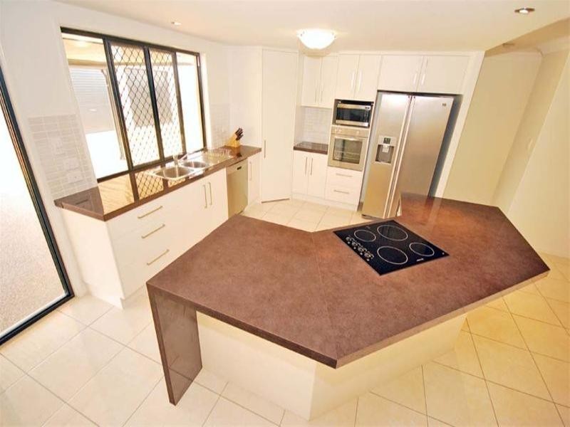 16 Mamalis Street, Gracemere QLD 4702