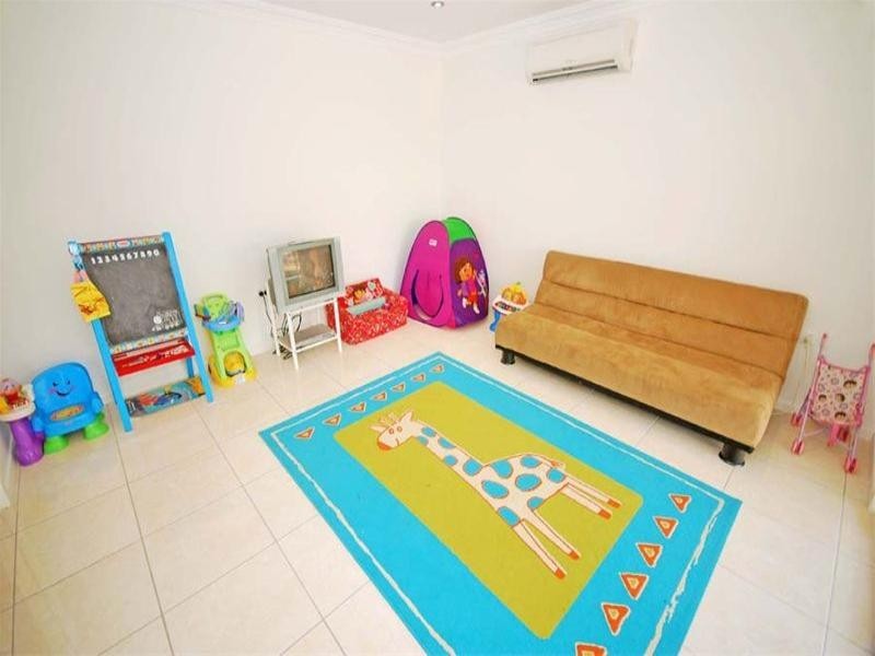 16 Mamalis Street, Gracemere QLD 4702