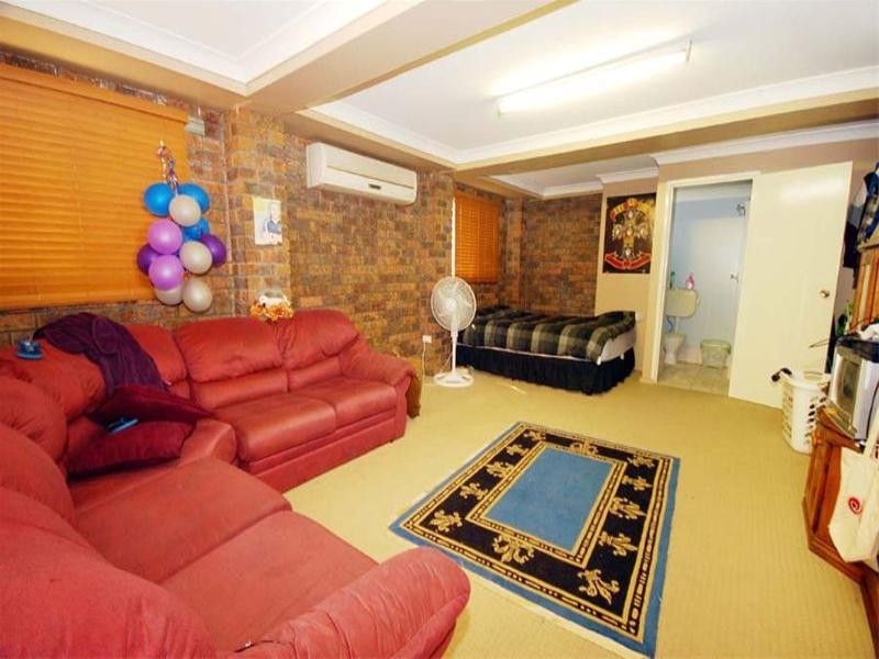 45 Beaney Street, Kawana QLD 4701
