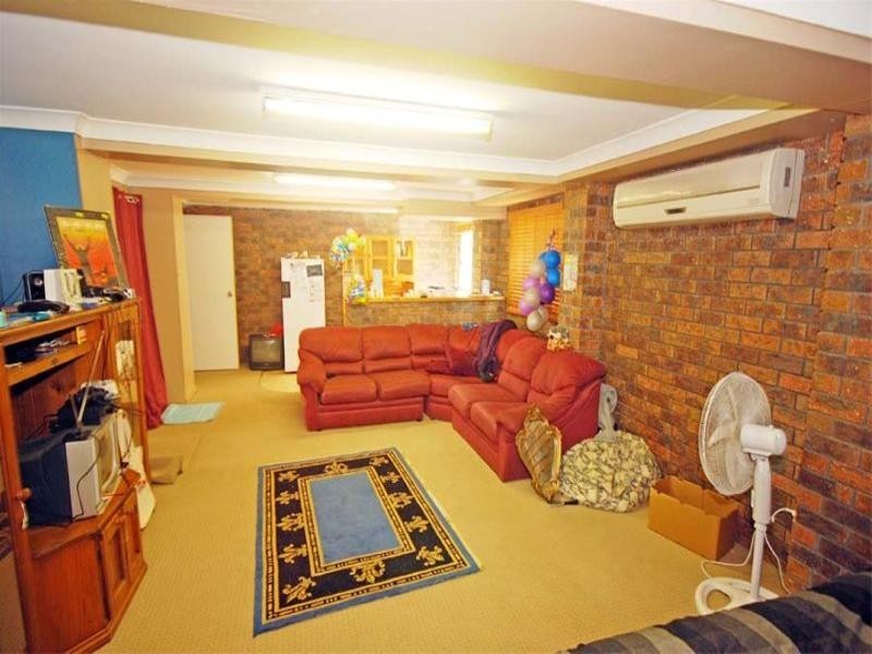 45 Beaney Street, Kawana QLD 4701
