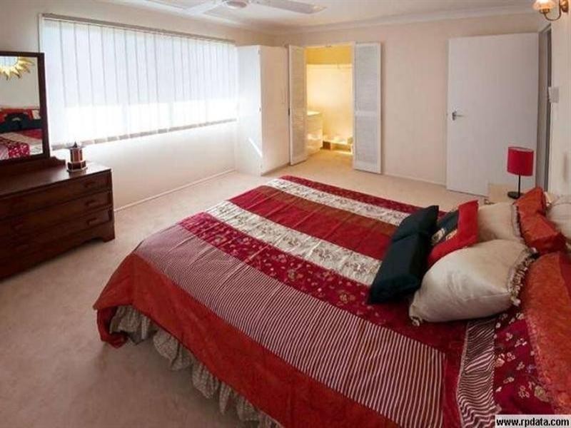 9 SKYRING Street, Wandal QLD 4700