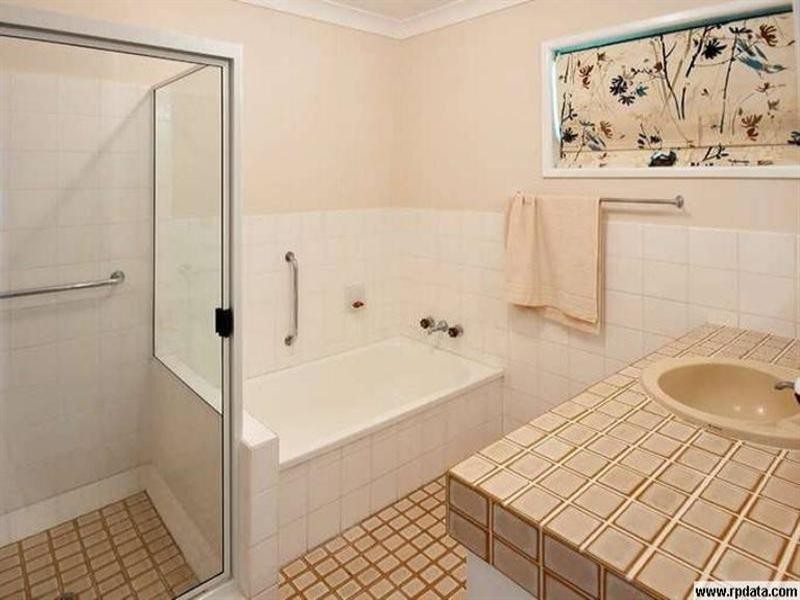 9 SKYRING Street, Wandal QLD 4700