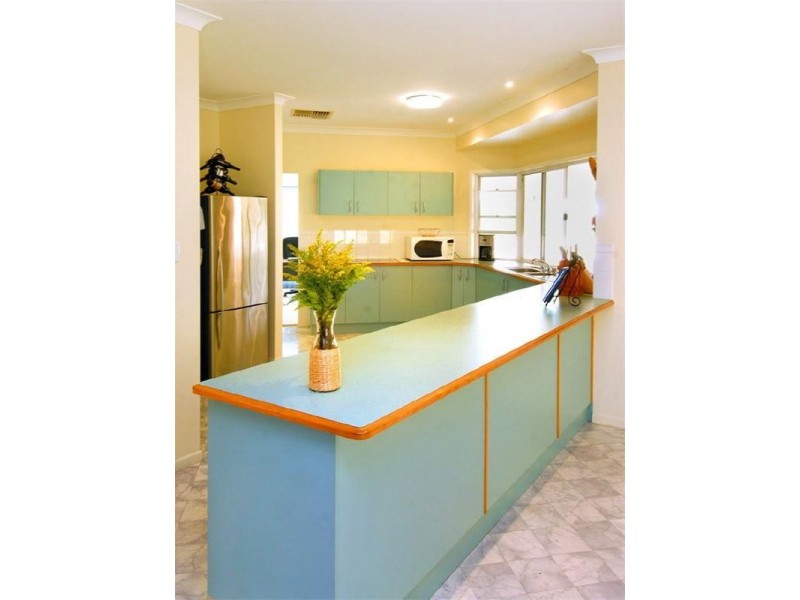 70 Fons Drive, Glendale QLD 4711