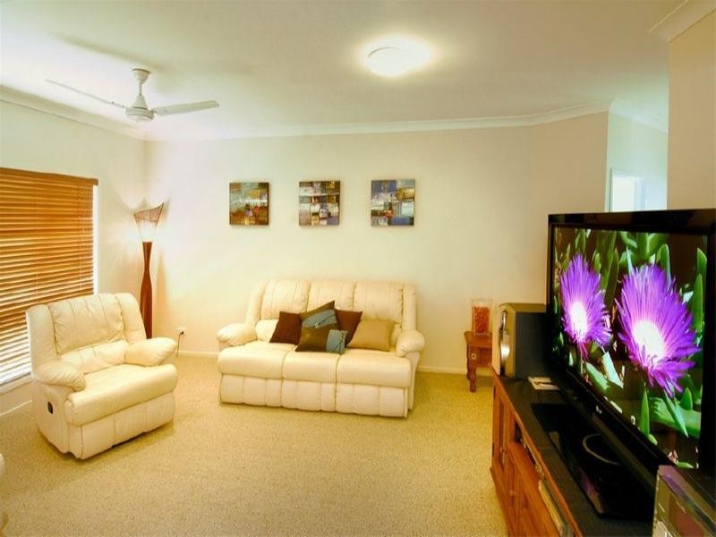 70 Fons Drive, Glendale QLD 4711