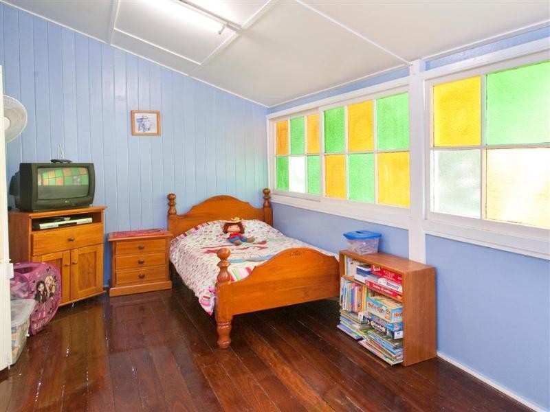 41 SEPARATION Street, Allenstown QLD 4700