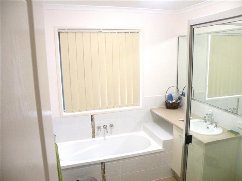 12 JAMIE Court, Gracemere QLD 4702