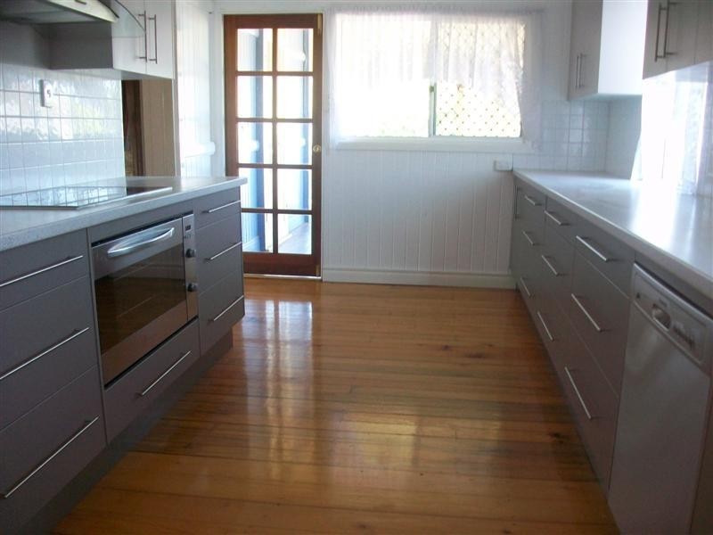 21 BERTRAM Street, Park Avenue QLD 4701