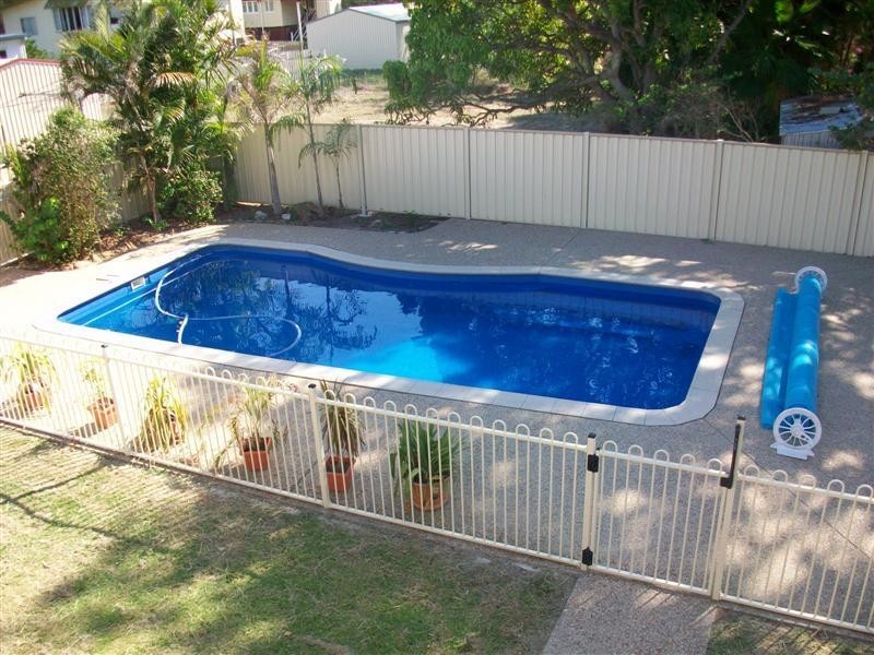 21 BERTRAM Street, Park Avenue QLD 4701