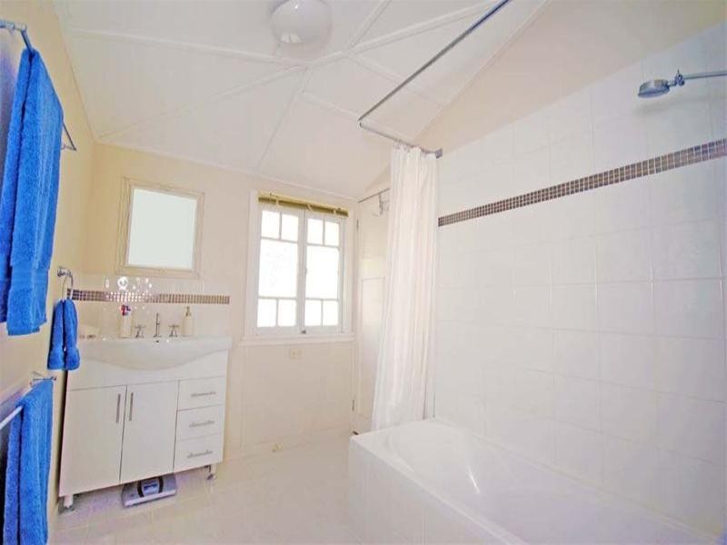 24 Eton Street, West Rockhampton QLD 4700
