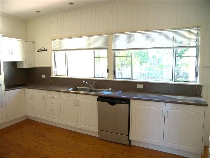 19 Herbert Street, Wandal QLD 4700