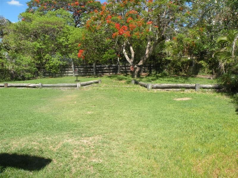 77 Lakes Creek Road, Berserker QLD 4701