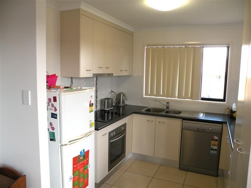 18 JAMIE Crescent, Gracemere QLD 4702